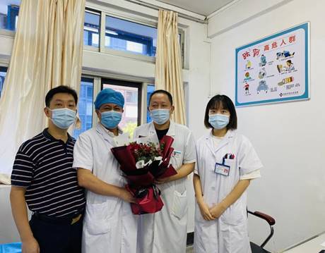 香港大红鹰论坛网