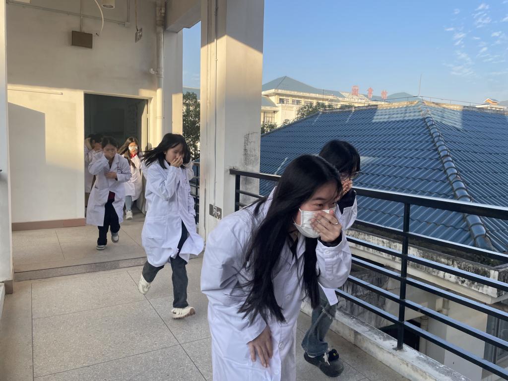 香港大红鹰论坛网